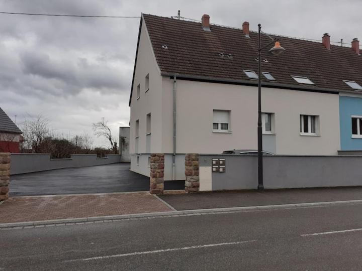 Court Sejour Lägenhet Houssen Exteriör bild